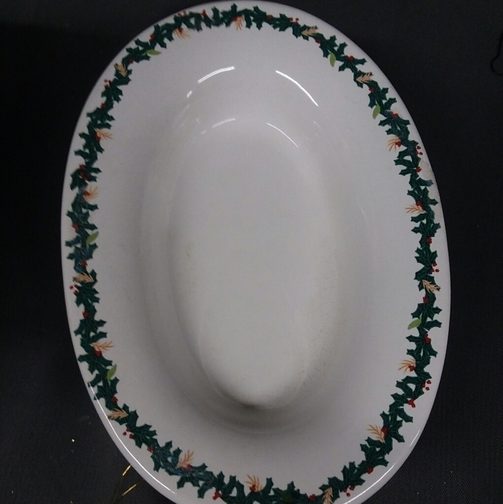 Holiday Decor Bundle - Picture 3 of 7